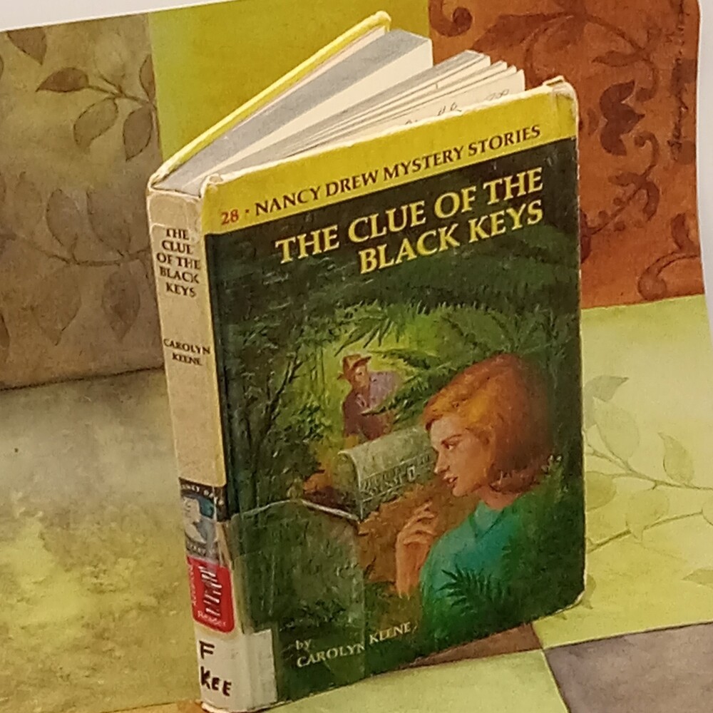 NANCY DREW Yellow Book #28 The Clue Of The Black Keys LIBRARY Rough Condition